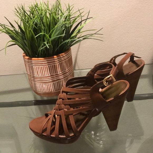 NWOB Franco Sarto Heels - brown - Picture 1 of 3